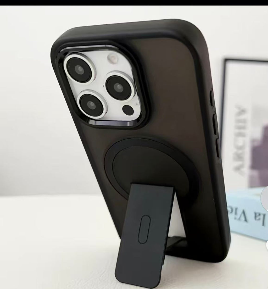 MagSafe Stand Case